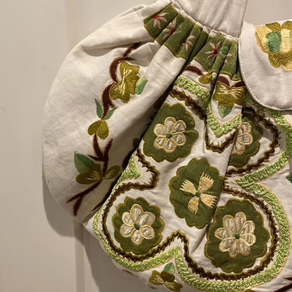 Moyna Ladies‎ Embroidered Tote Handbag.  Never Used.  White w/green. - Picture 2 of 7